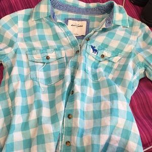 Abercrombie blue and white patterned flannel
